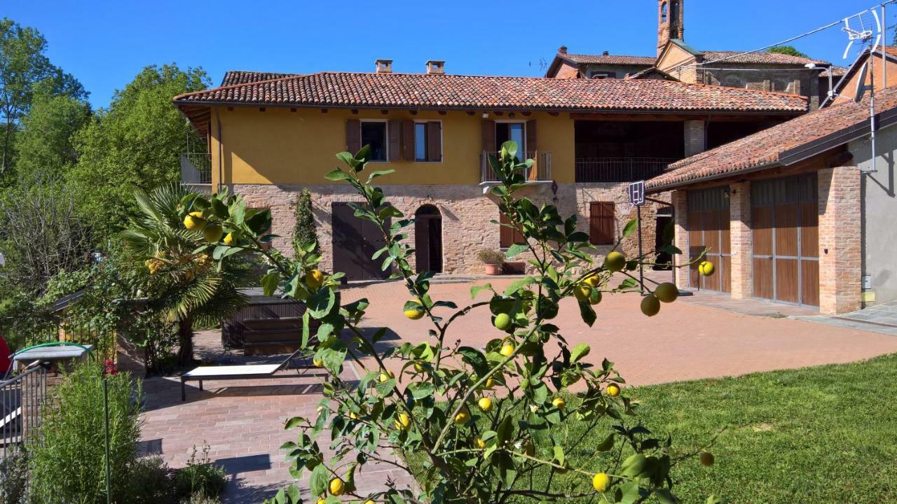 Bed and Breakfast Il Ghiro Dormiglione Cocconato Exterior foto